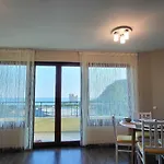 ваканционен делфин 10 Dolphin 10 Апартамент *